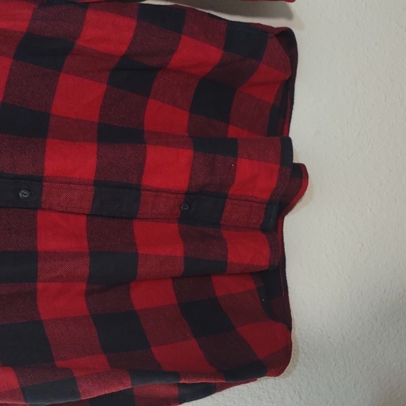 NWT HAS DEFECT LEVI'S RED AND BLACK BARSTOW WESTERN FLANNEL SHIRT XXL - Picture 8 of 16